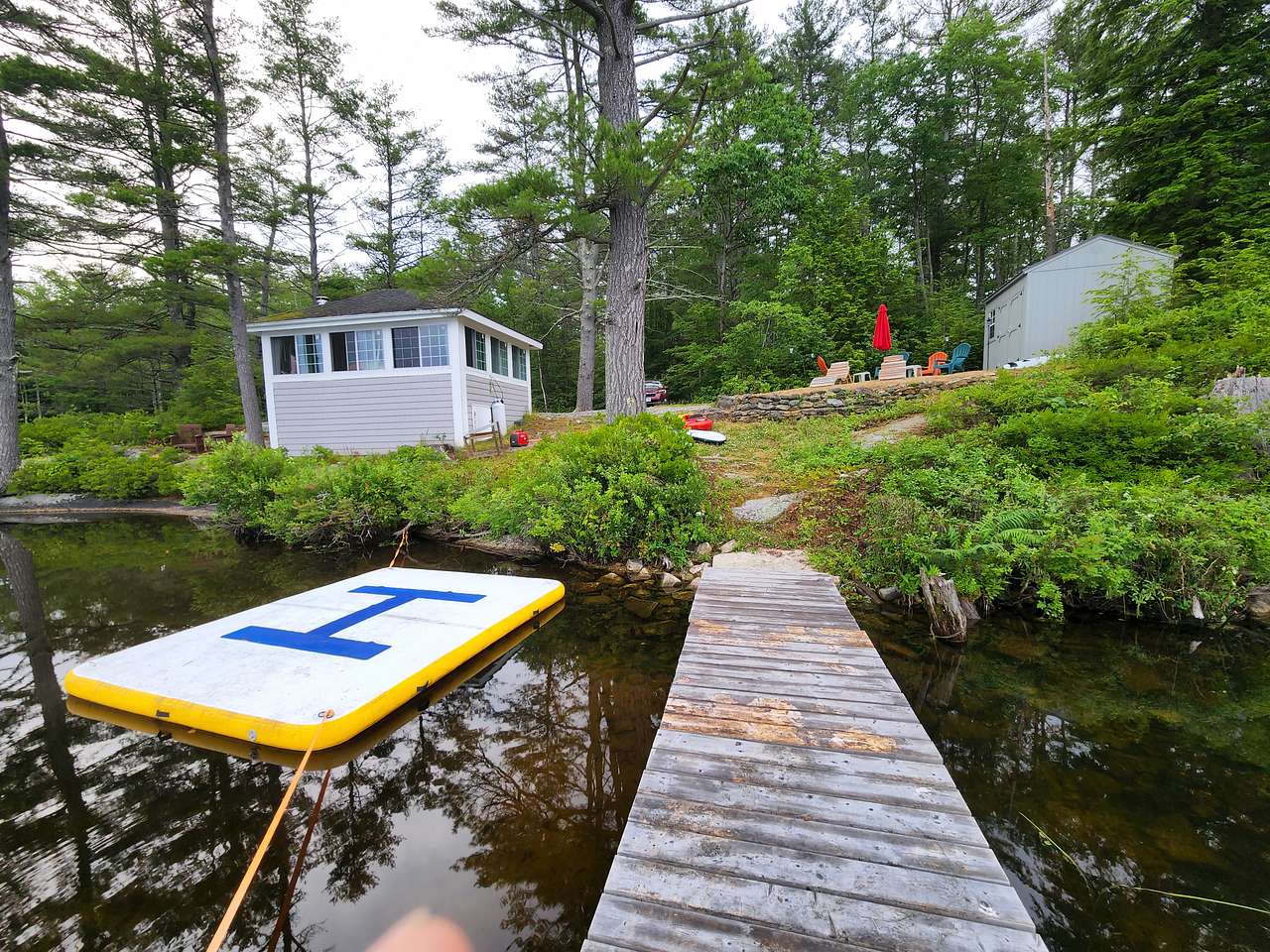Sip Pond Lakefront Cottage