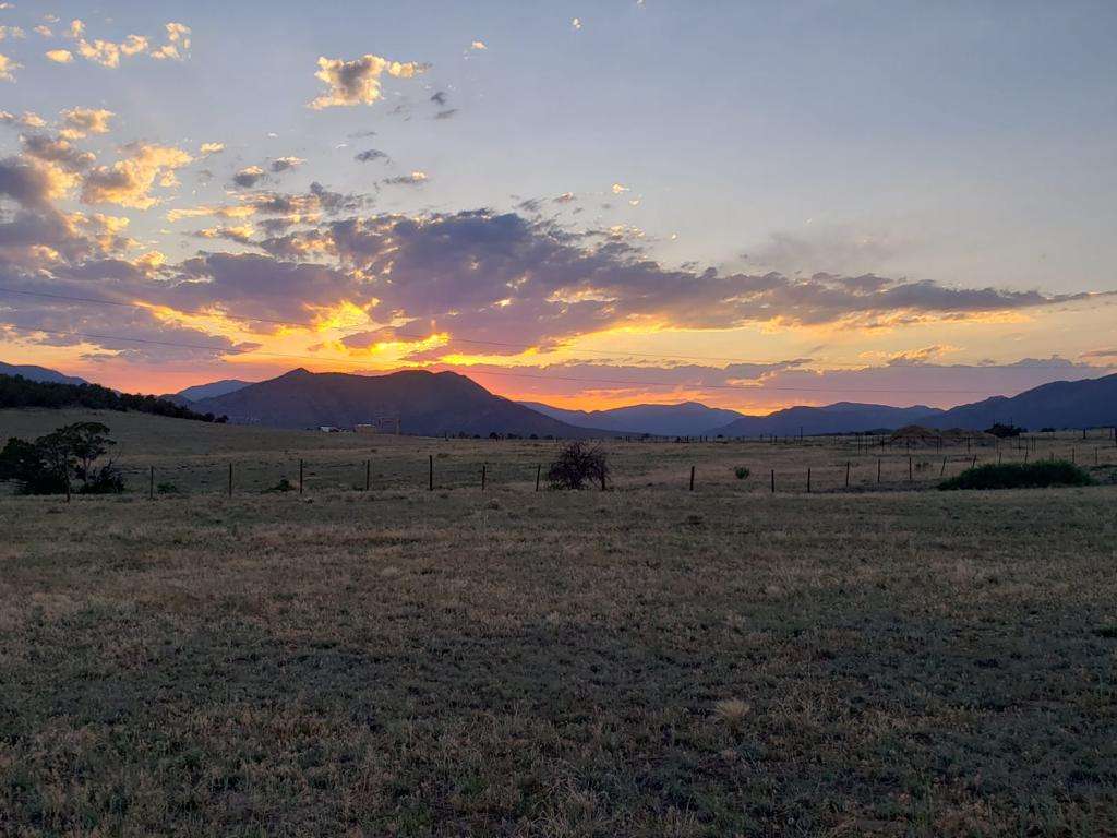 Sunsets and sunrises abound here with 360 views. 