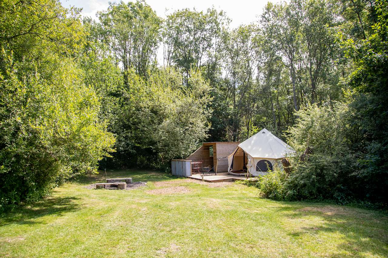 Dernwood Farm Camping & Glamping