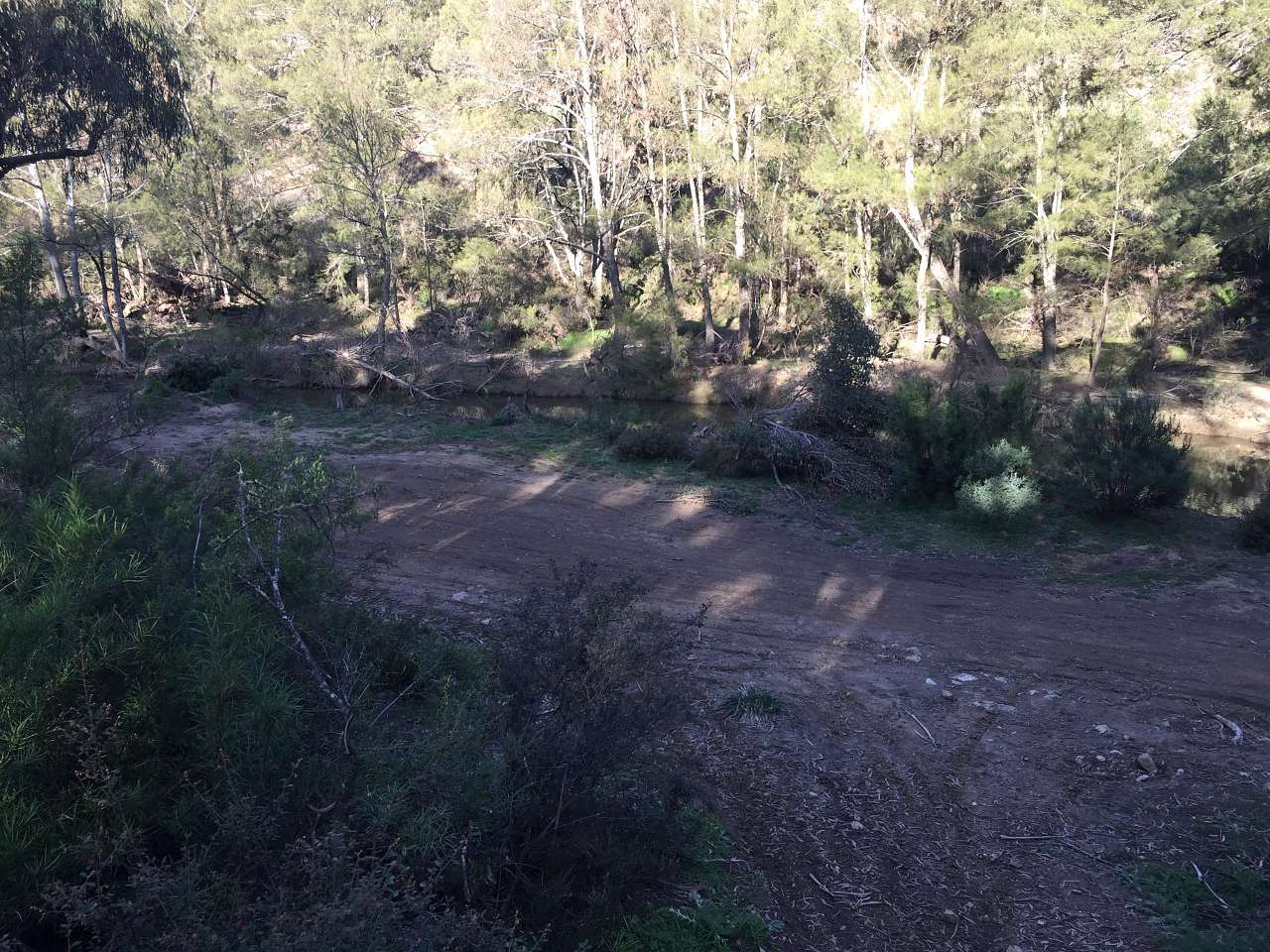 Binacrombi