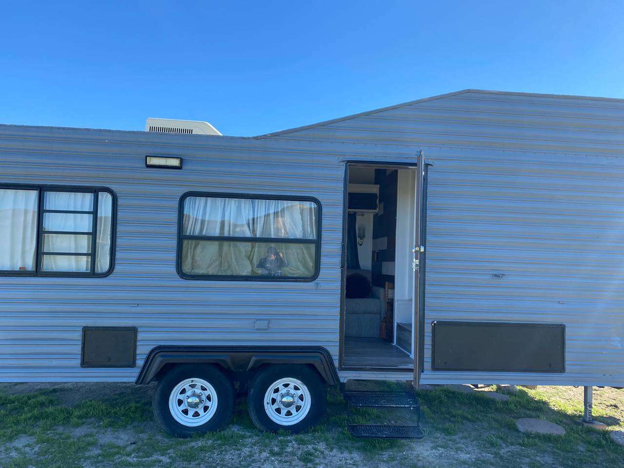 Glamping in the Horizon