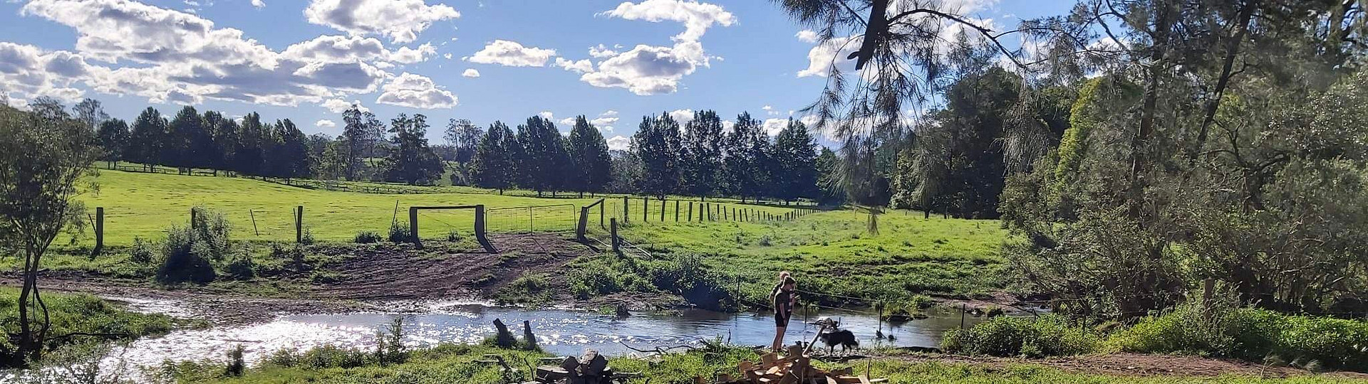Camp sites along creek edge on right side of fence. Access via steep incline 4wd recommended