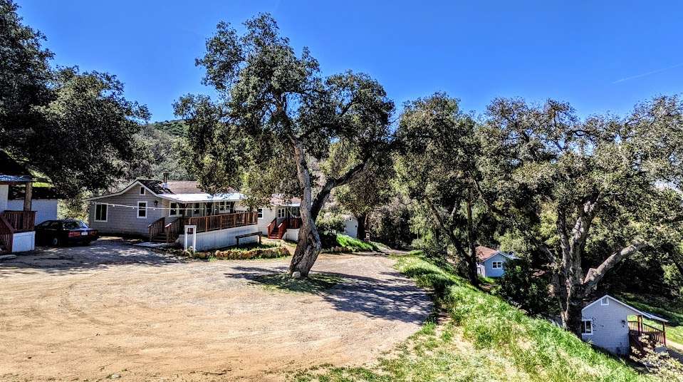 Hideout Mountain Lodge