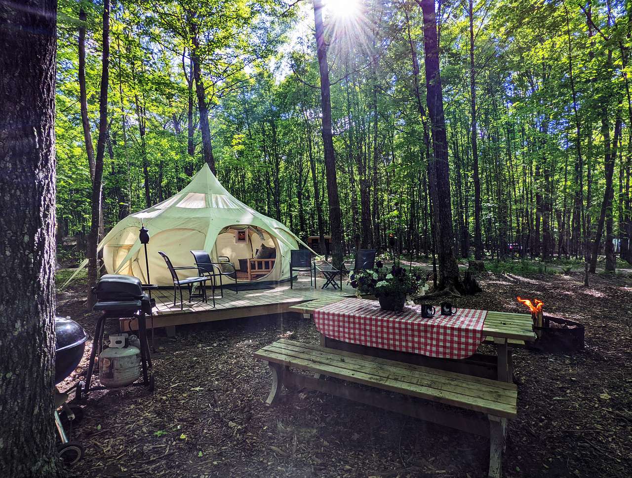 POV Lake Resort Glamping Campground