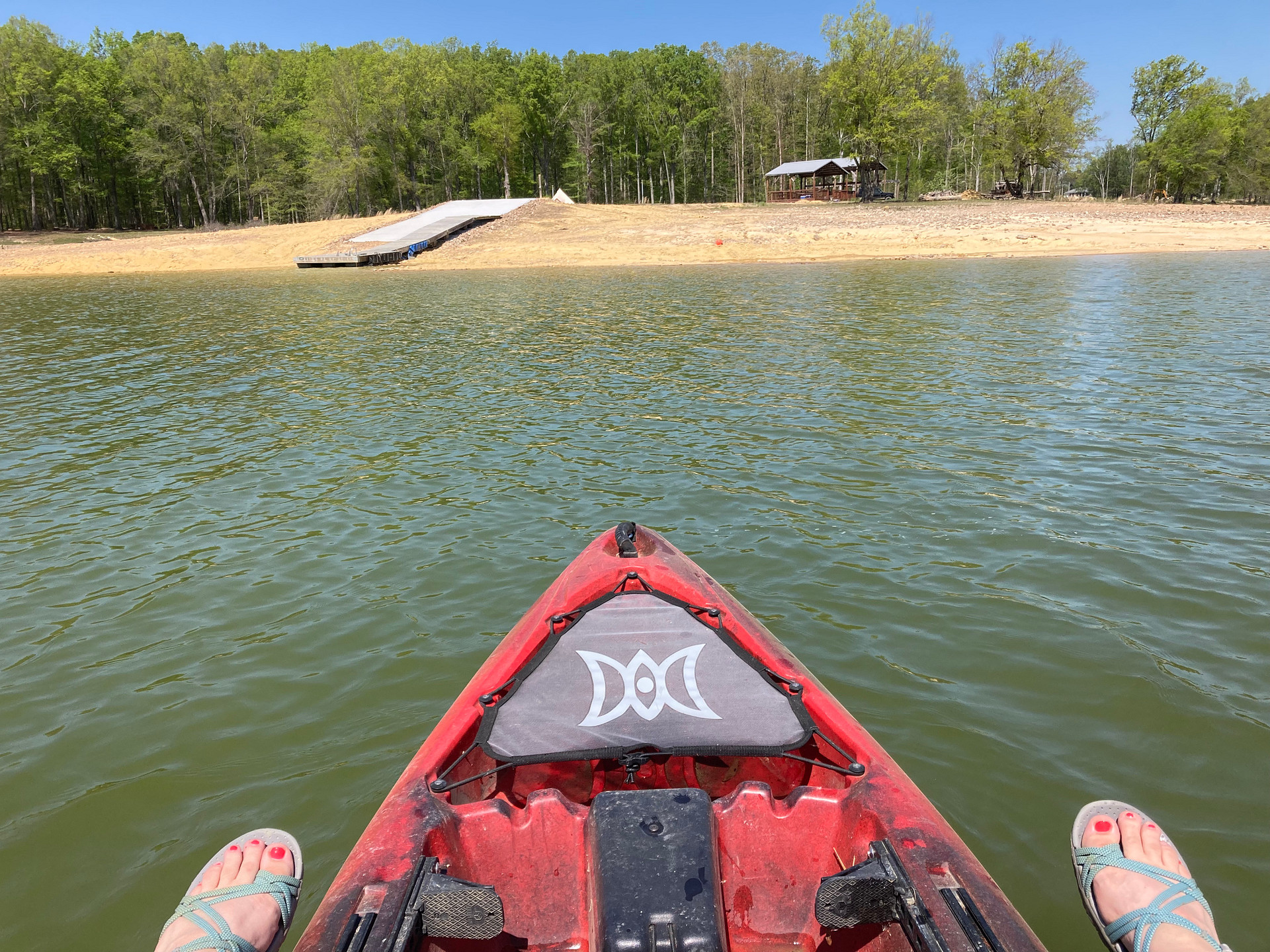 LAKESIDE GETAWAY ON DOUGLAS