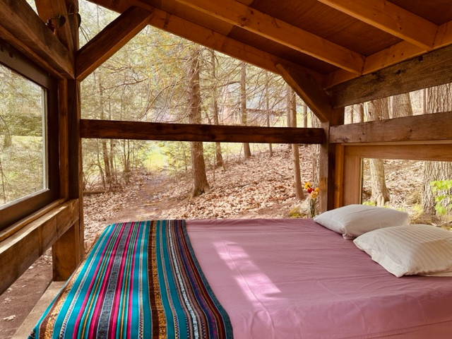 Cozy day at the Forest Hut (mattress & bedding not provided). 