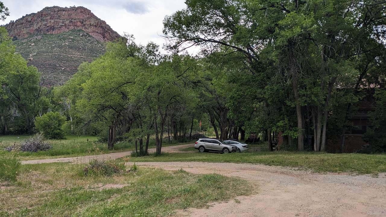 Apple Valley Camping -RVs and vans