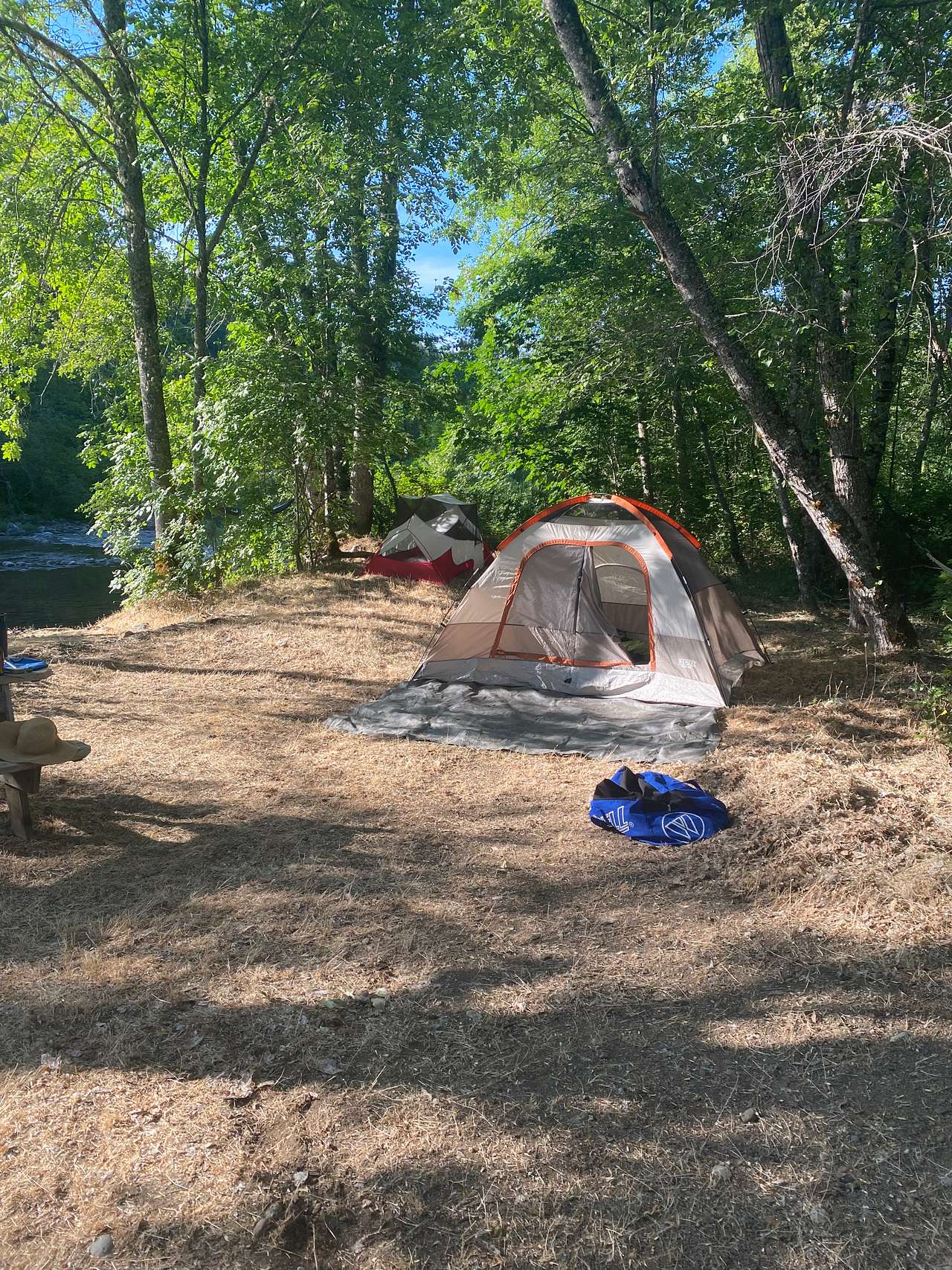 Bear's Illinois River Campsite