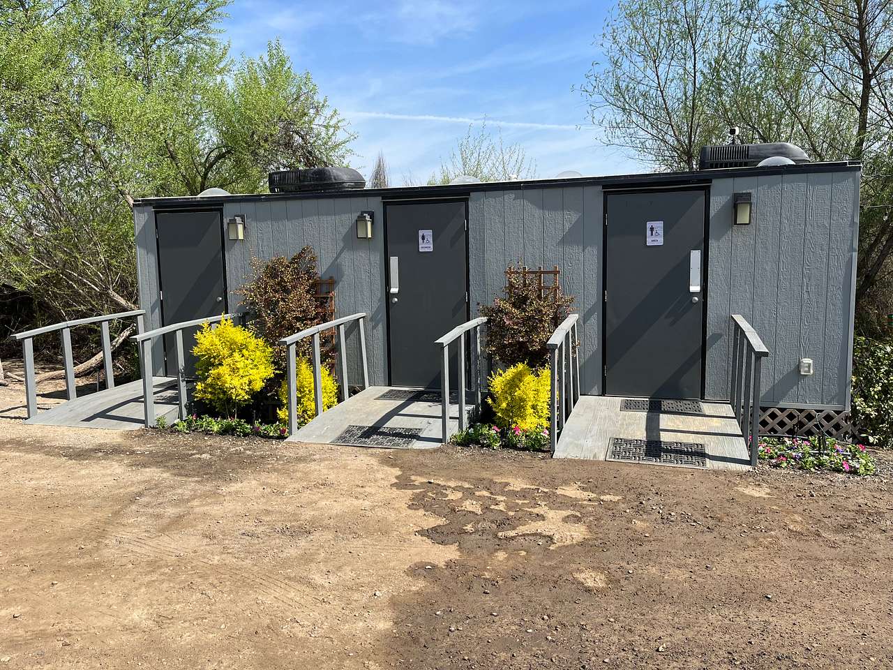 Clean restrooms available, separate men’s and woman’s with stalls, no showers.
