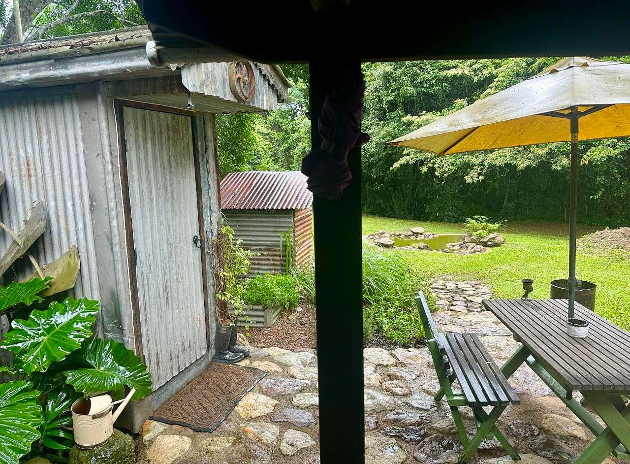Nature's Edge Cottage & Campsites.