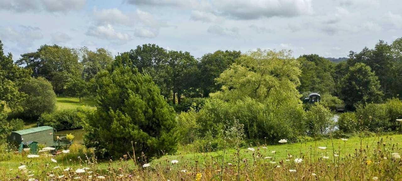 Hastingford Fishery Glamping