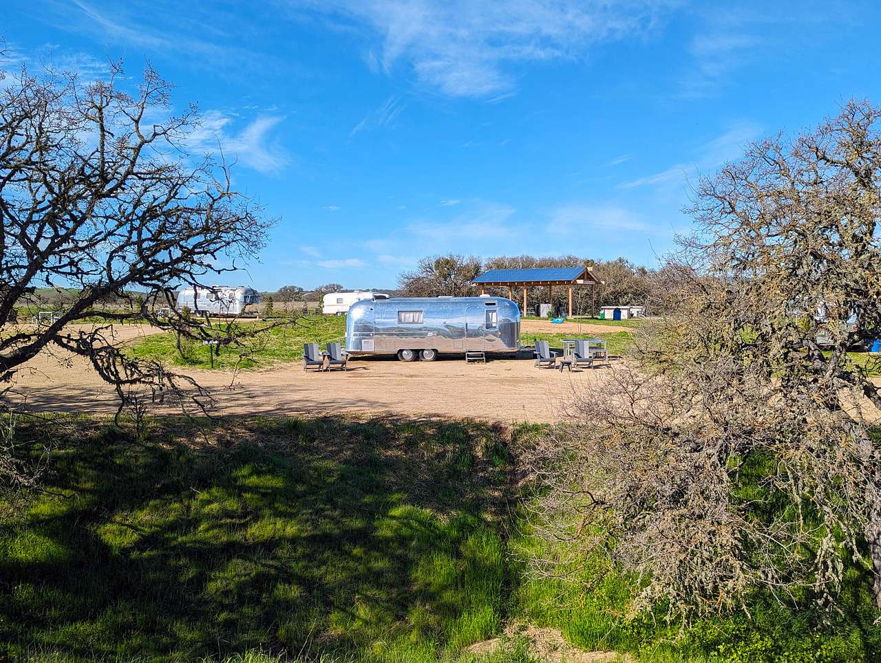 Vinyl Vineyards Glampground