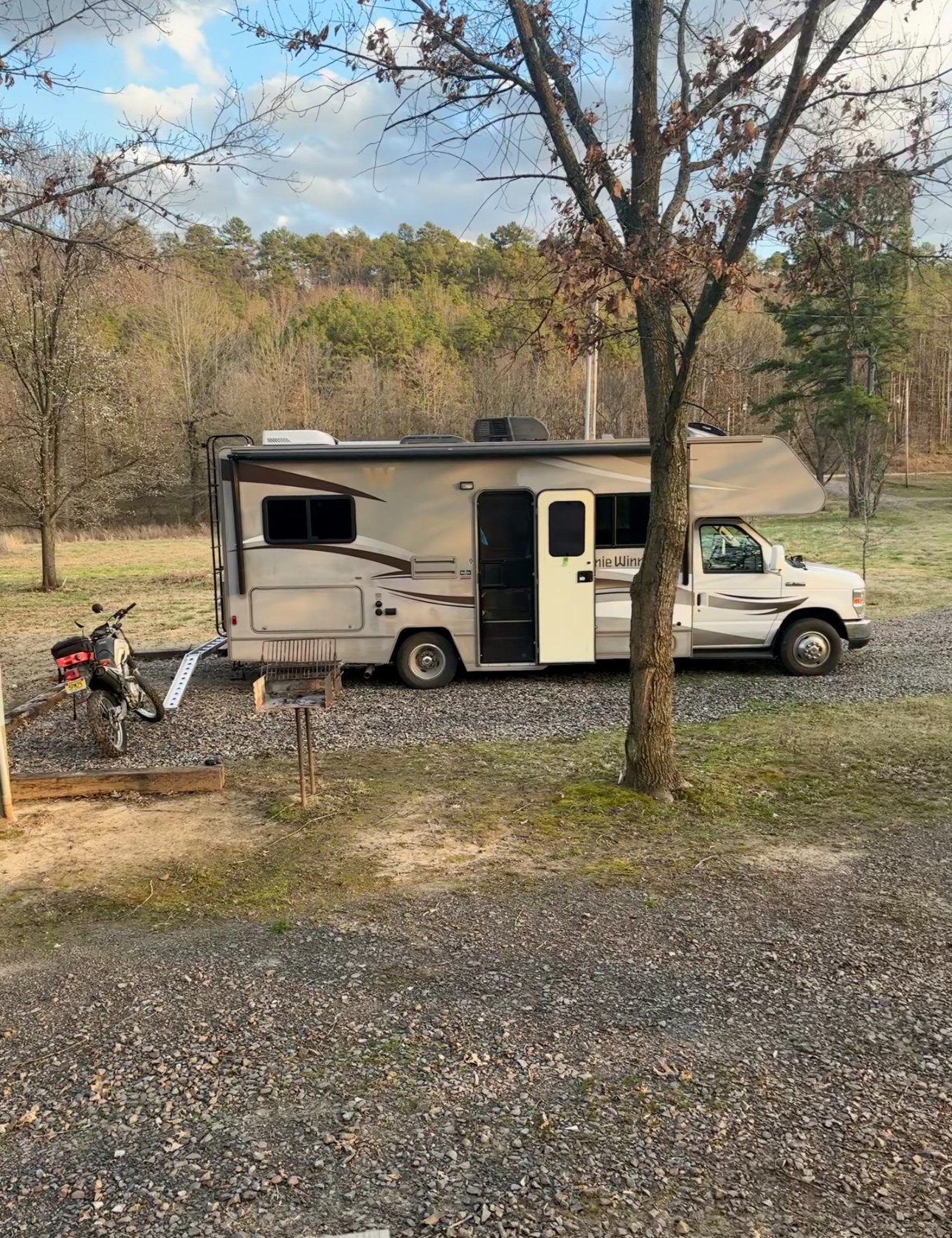Yearling Ridge Riverfront Camp
