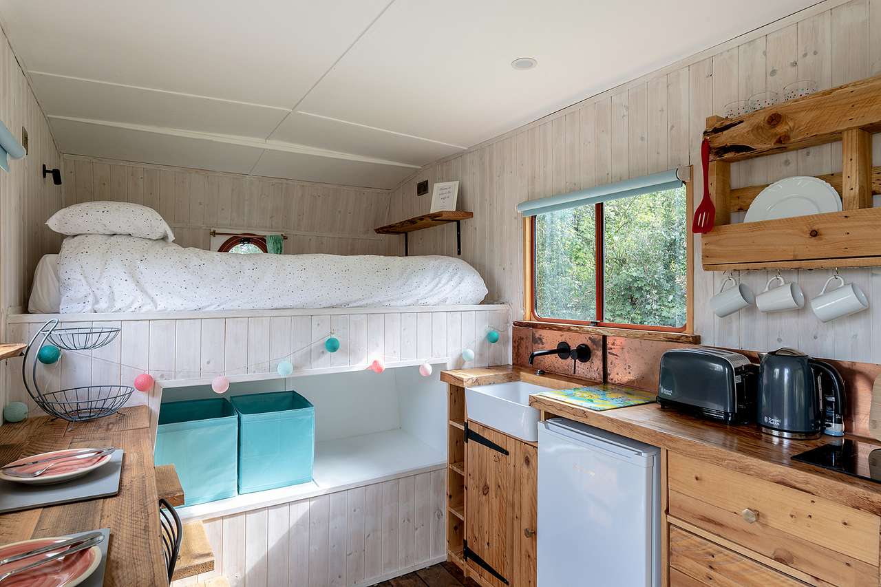 Pepperscombe Cottages & Glamping
