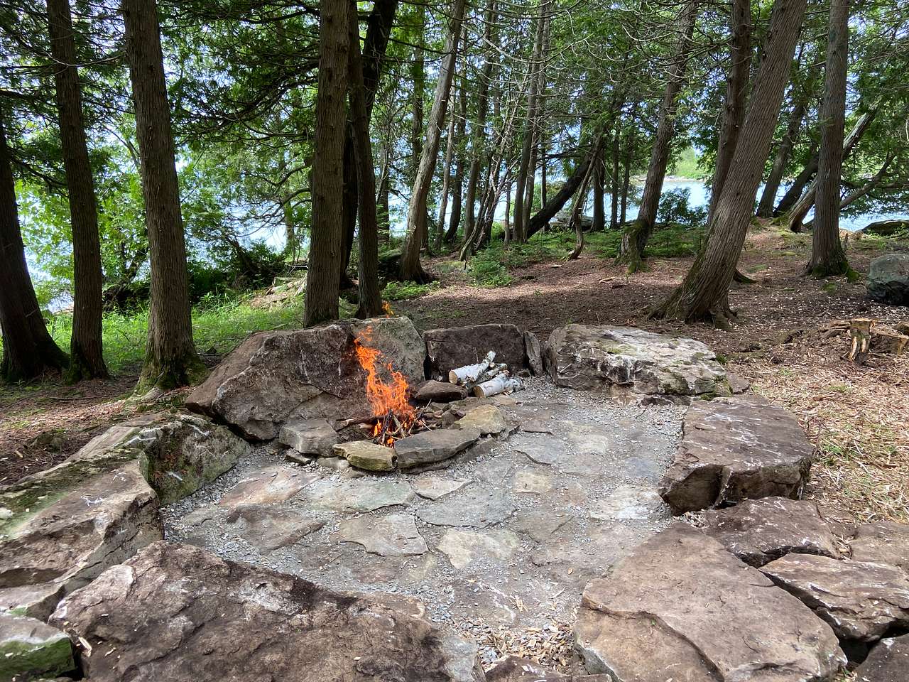 Lakepoint Lodging and Camping