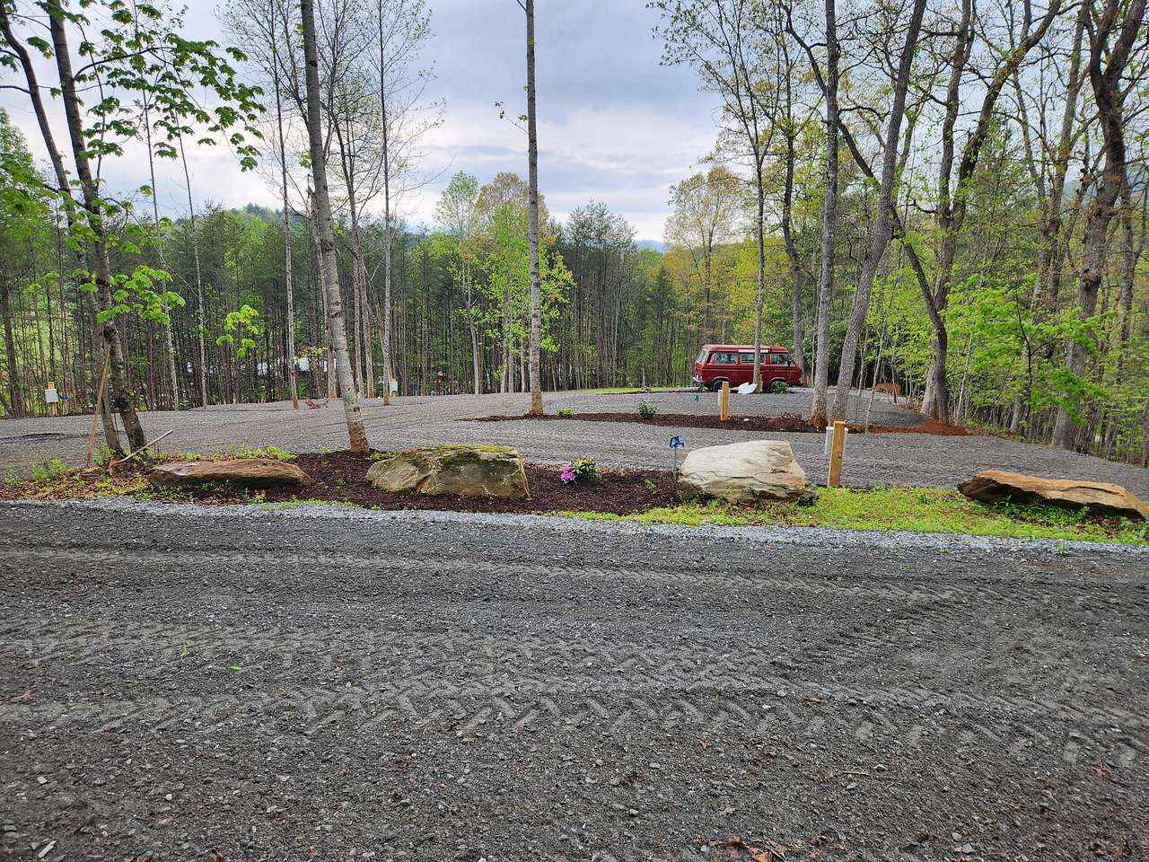 Cowee (Kawiyi Deer Clan) Campground
