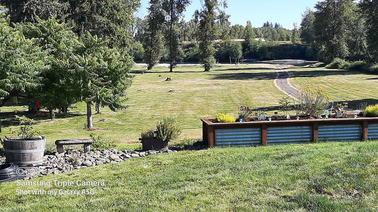 Cowlitz Riverside Retreat