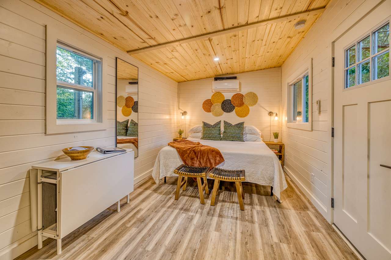 Luxurious Couples Getaway-Reboot!