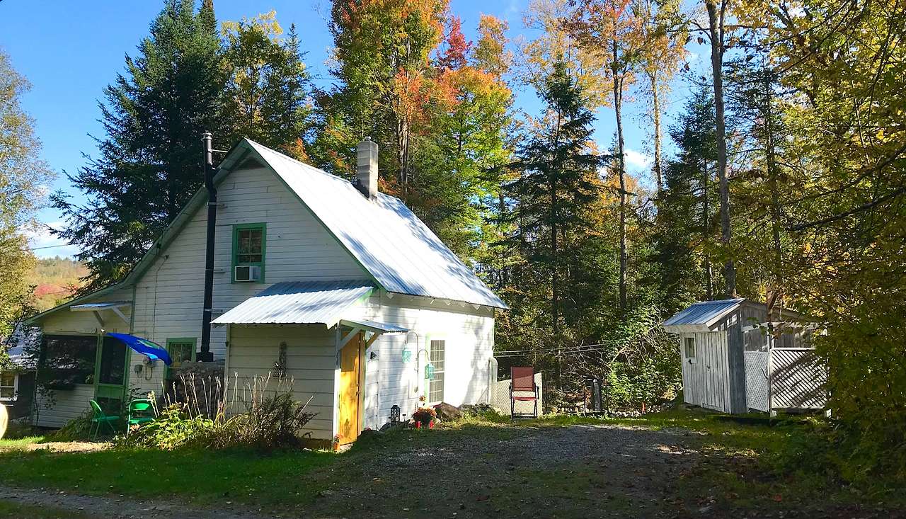Authentically Vermont Lake Cottage