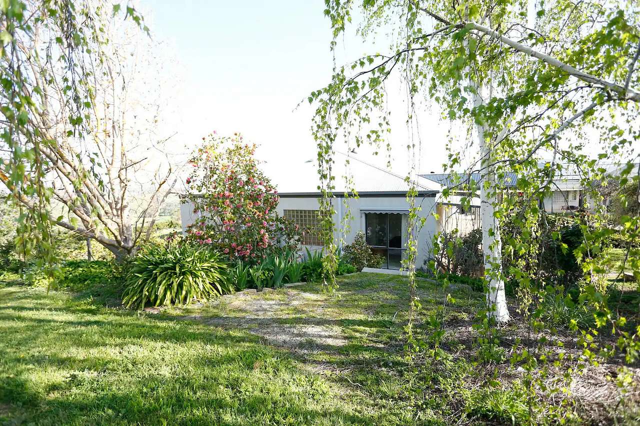 Spacious cottage with views
