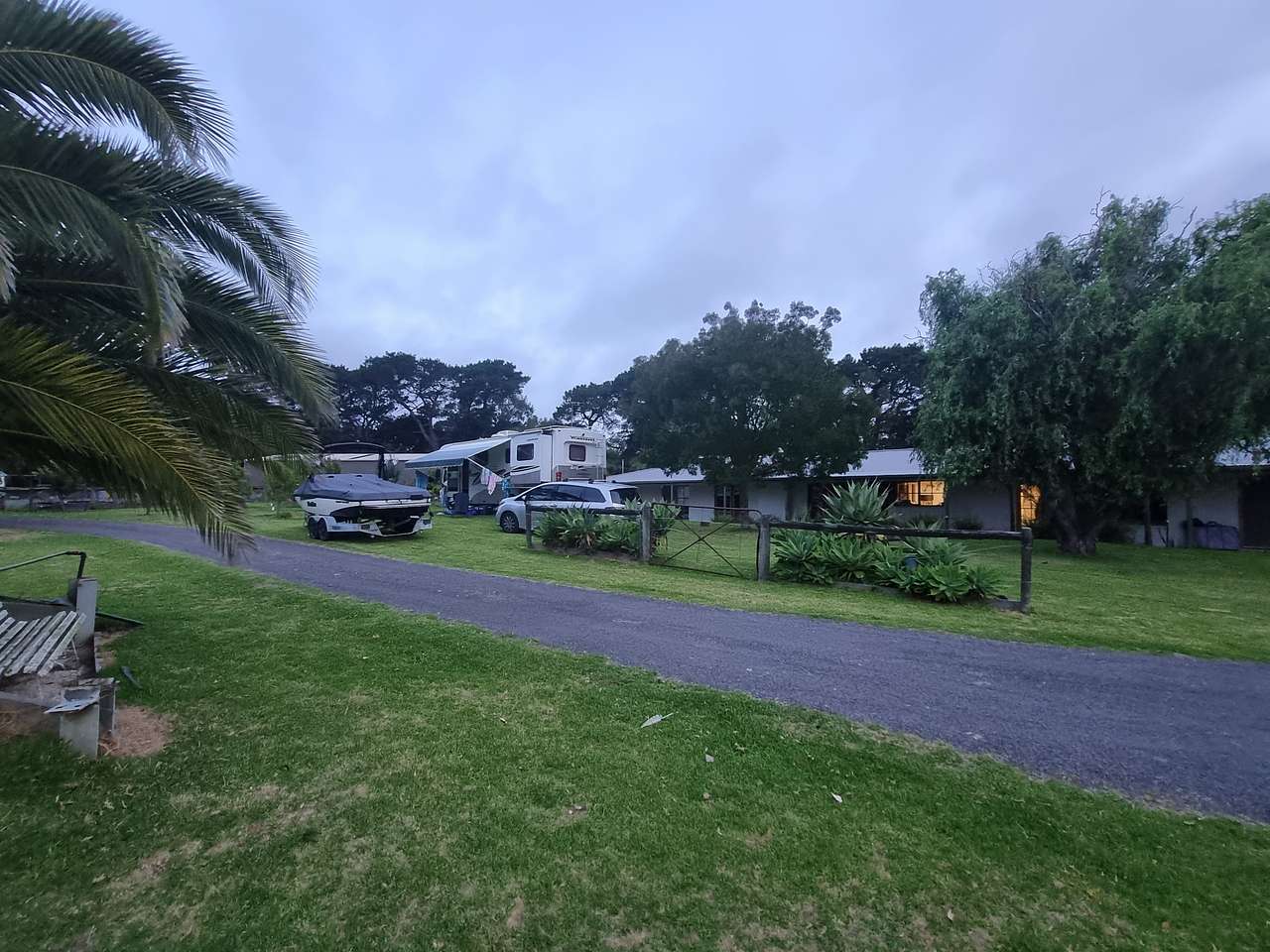 Swan Bay Road Wallington