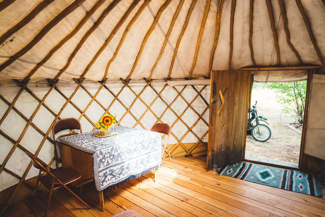 Deep Mountain Sea Cabin