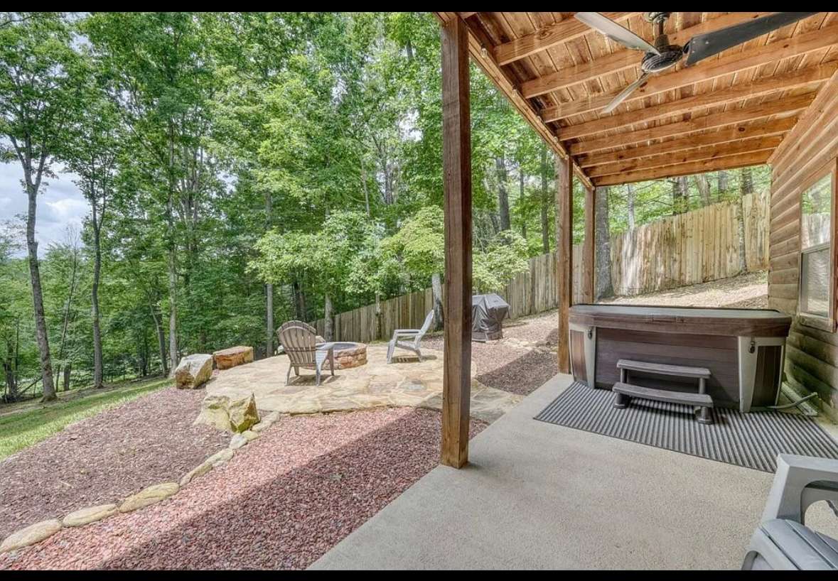 Whispering Pines Cabin