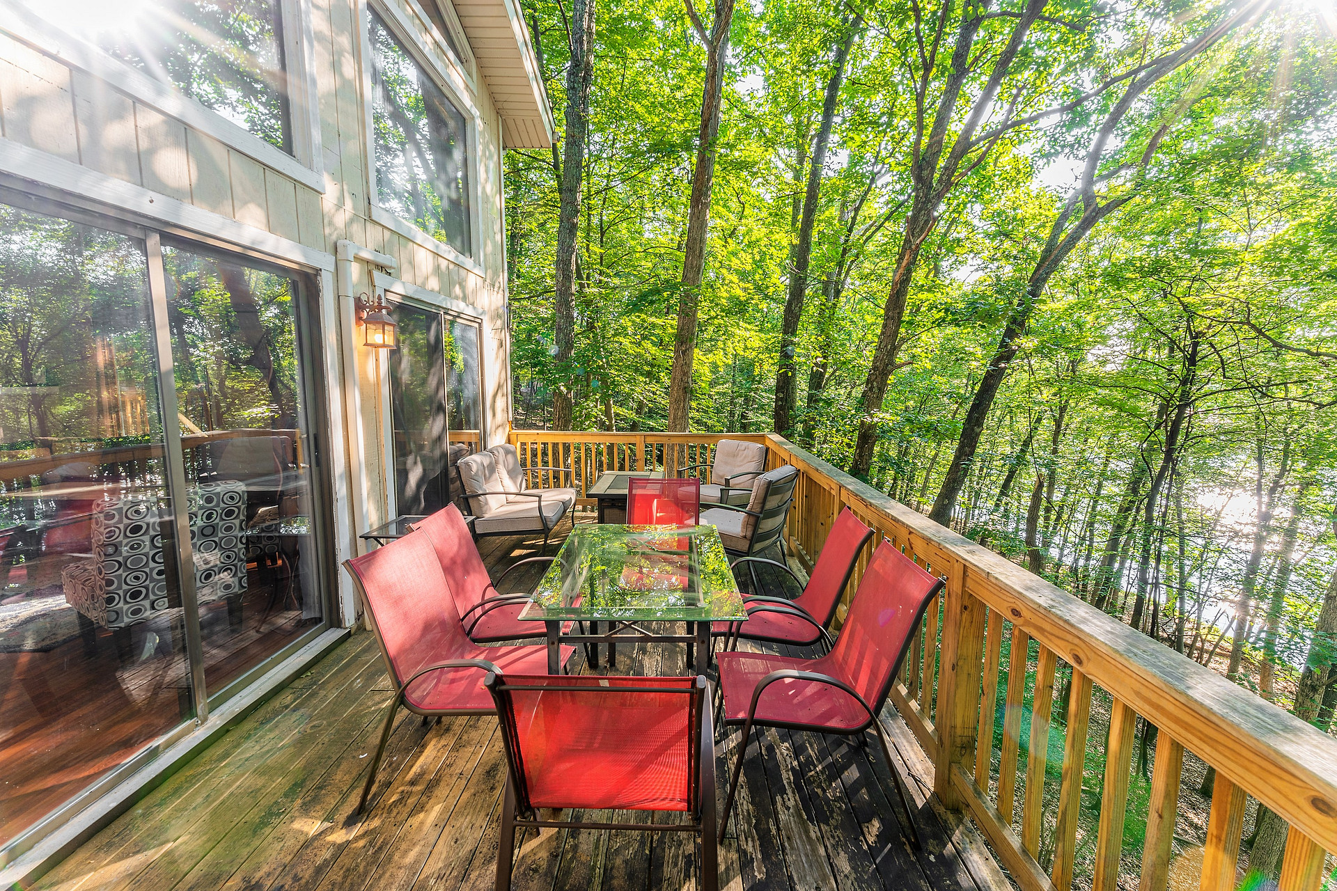 Peaceful Lakefront Stay, HotTub