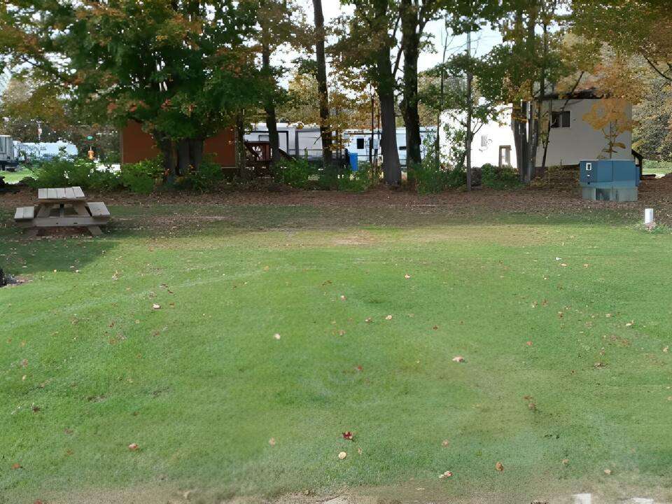 Bass Lake Resort