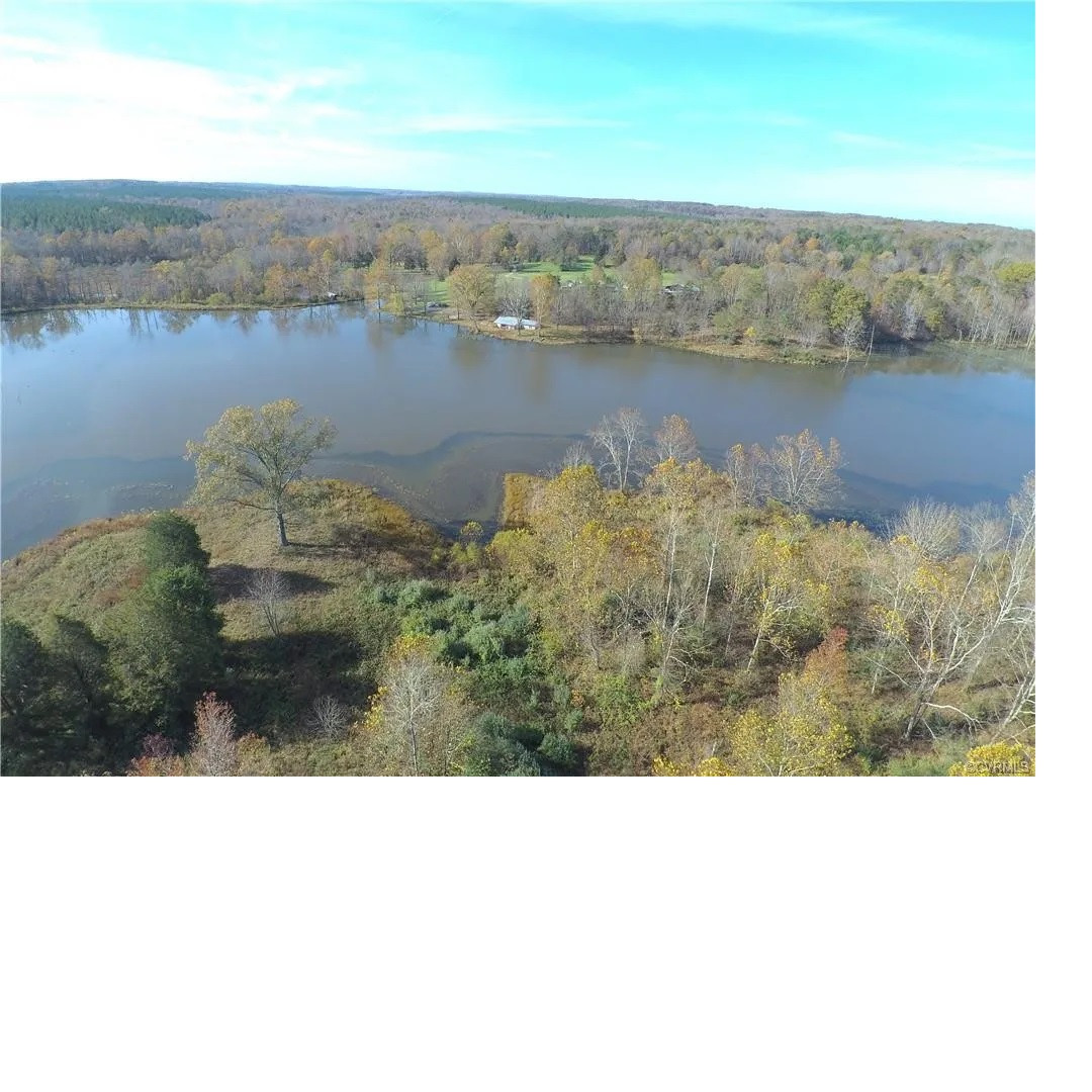 Private Lakefront Camp Free Kayaks