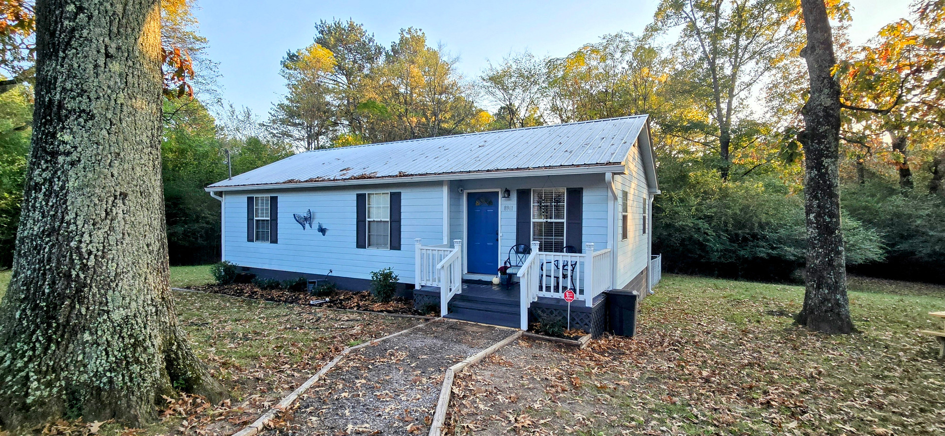 Little Blue House @ Smith Lake