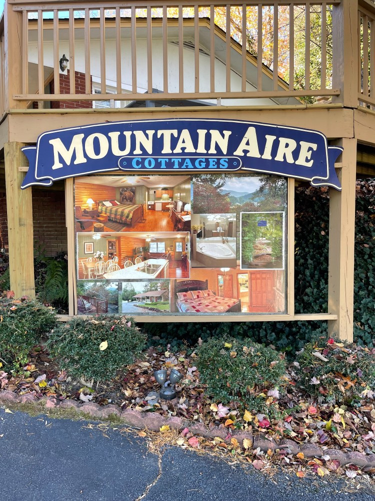 Mountain Aire Cottages, Inn & Glamp