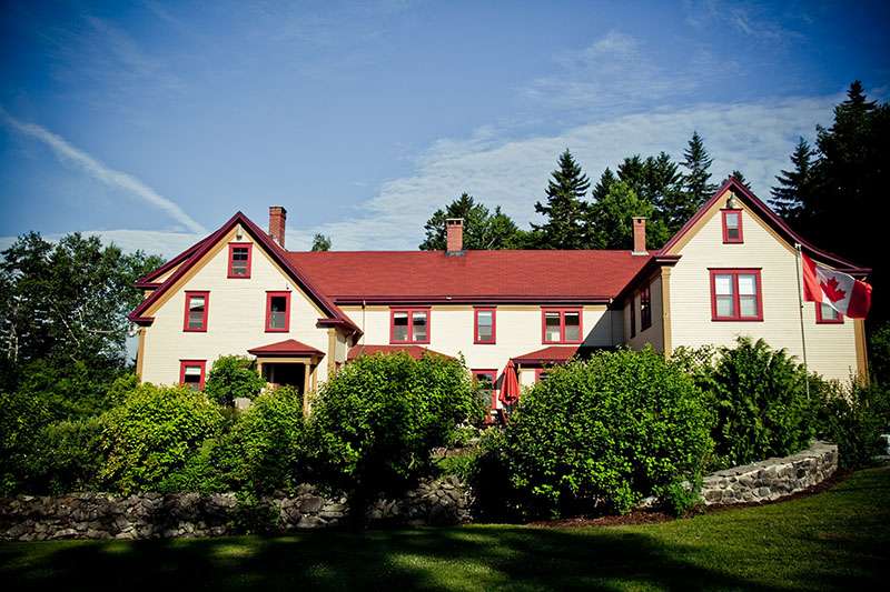 Dominion Hill Country Inn