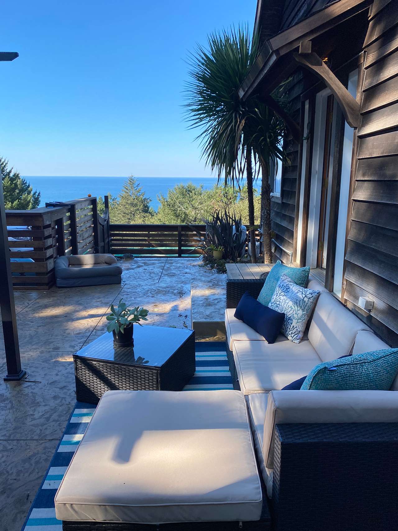 Lost Coast, Oceanview Retreat
