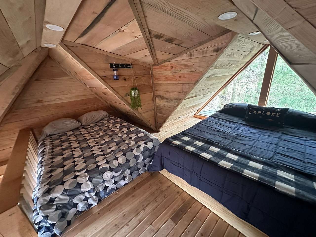 Glamping Getaway-Hike, Grill, Fire