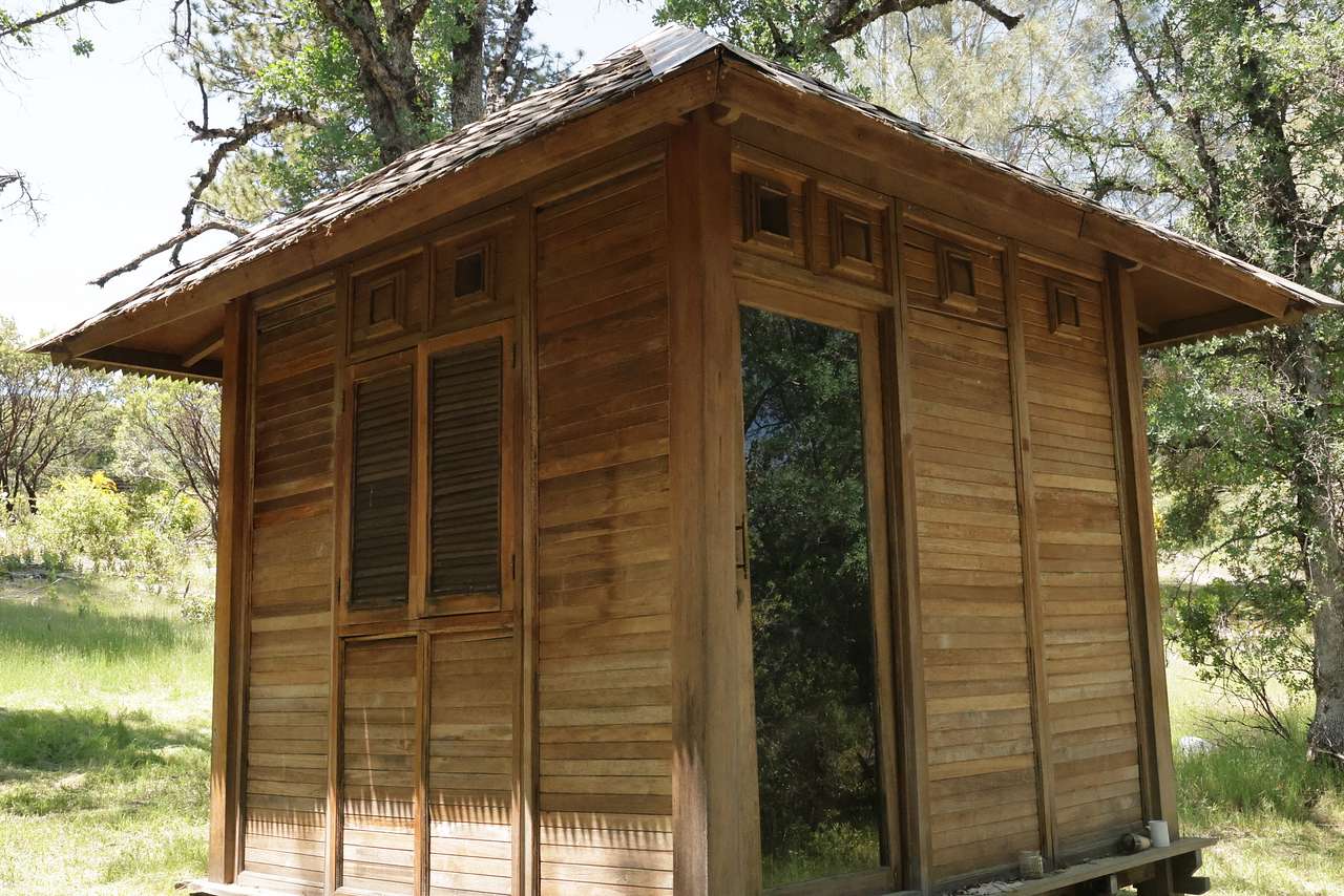 BALI HUTS ON PRIVATE YUBA