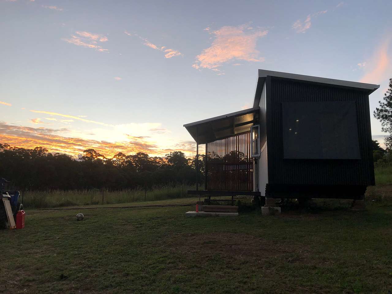 Bee & Mini Goat Off-Grid Tiny Home Farm Stay