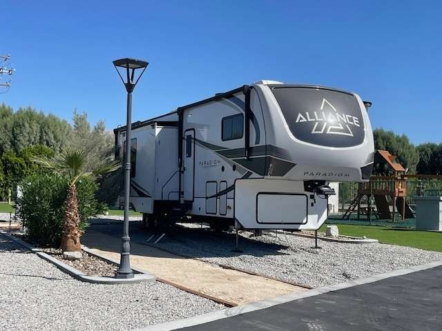 Paradise Tiny Home Community / RV Park