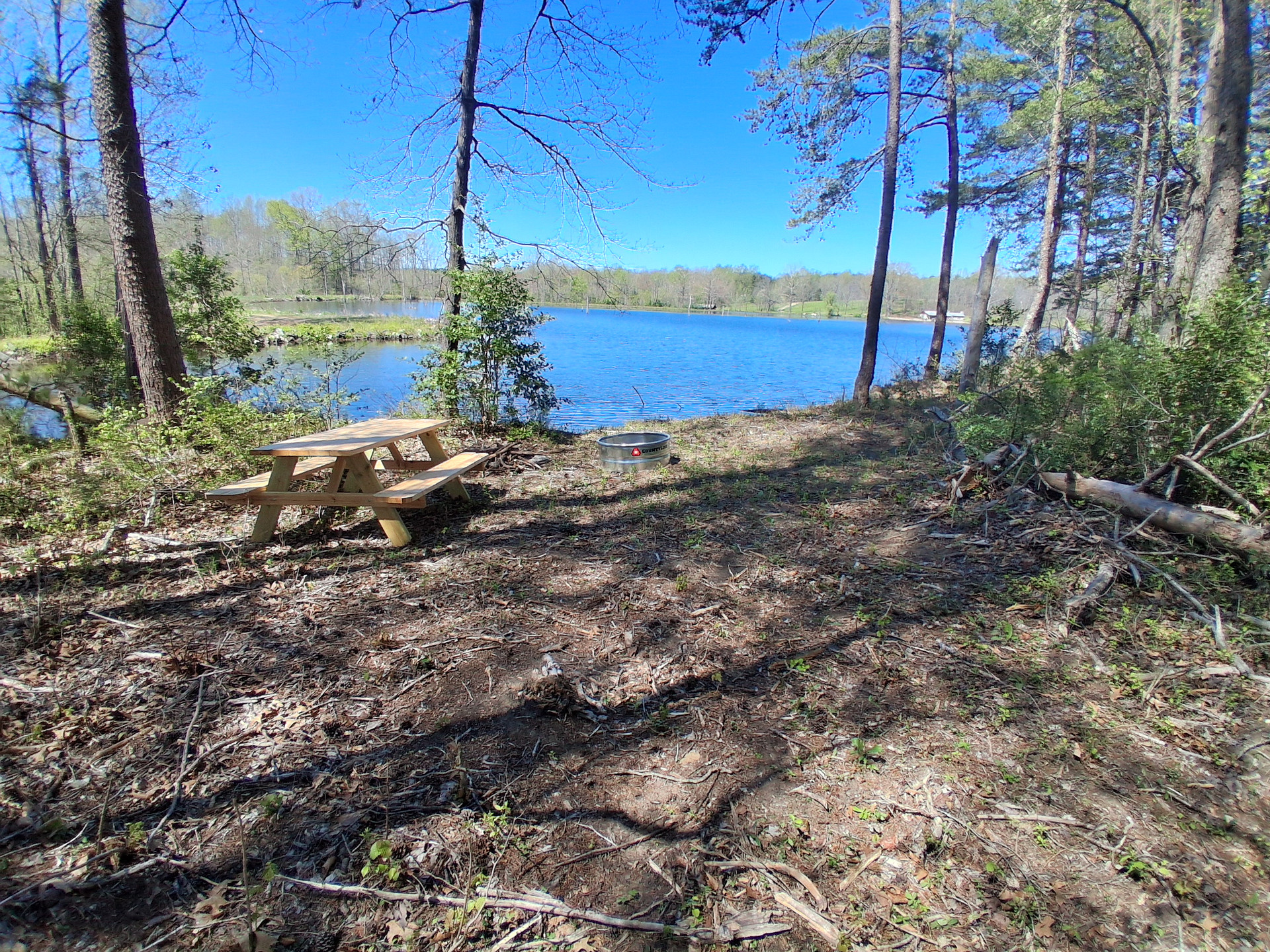 Private Lakefront Camp Free Kayaks