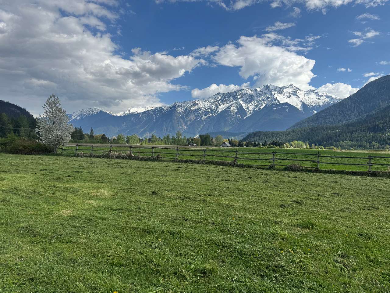 Ipsoot Acres - RV and Camper ONLY
