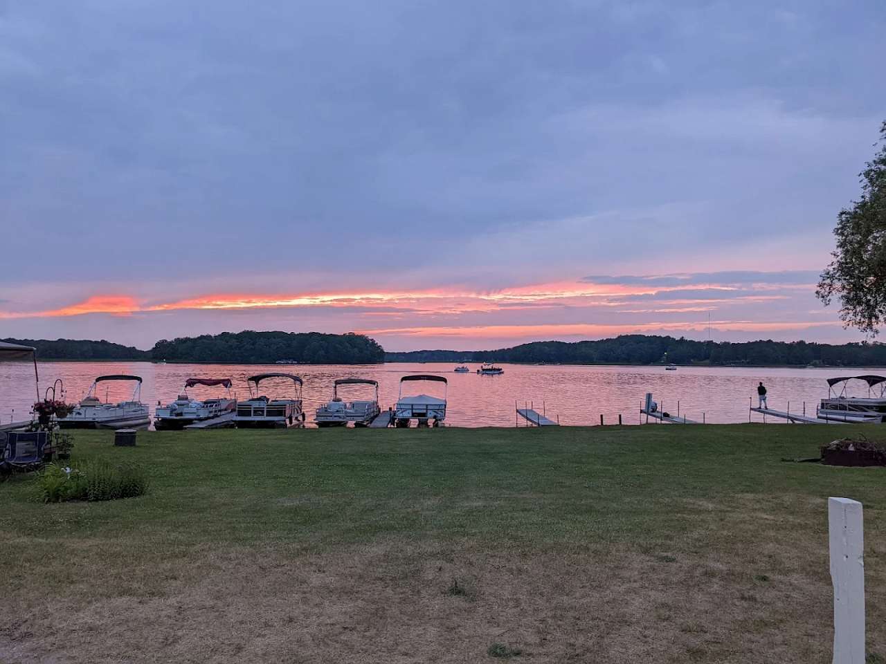 Tubbs Lake Resortc