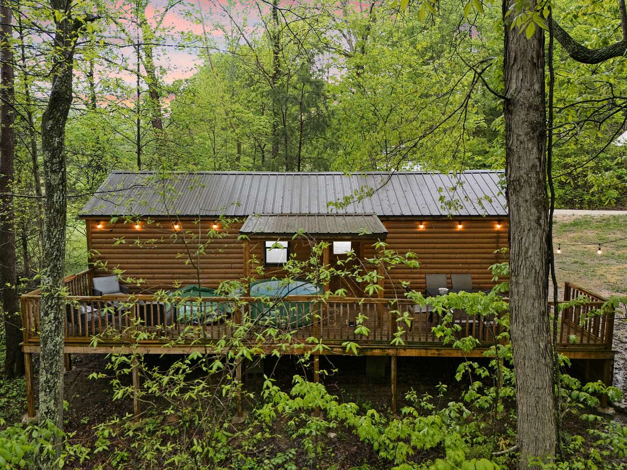 Red River Gorge Glamping Resort