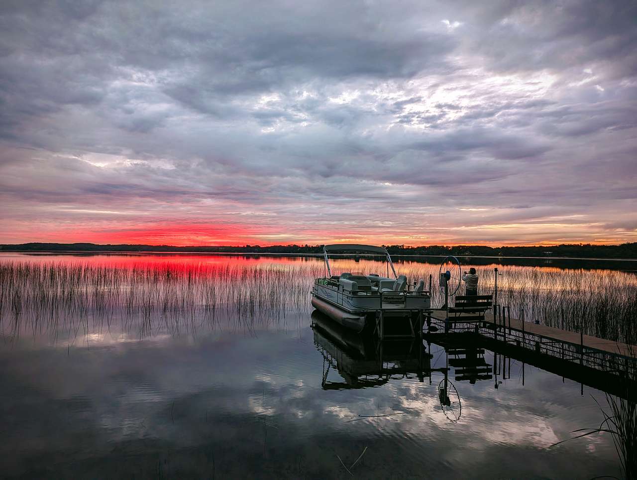 Sunset Hilltop Retreat-Battle Lake