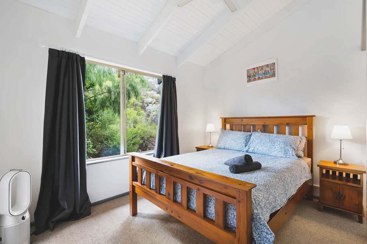 Oceanview Manor