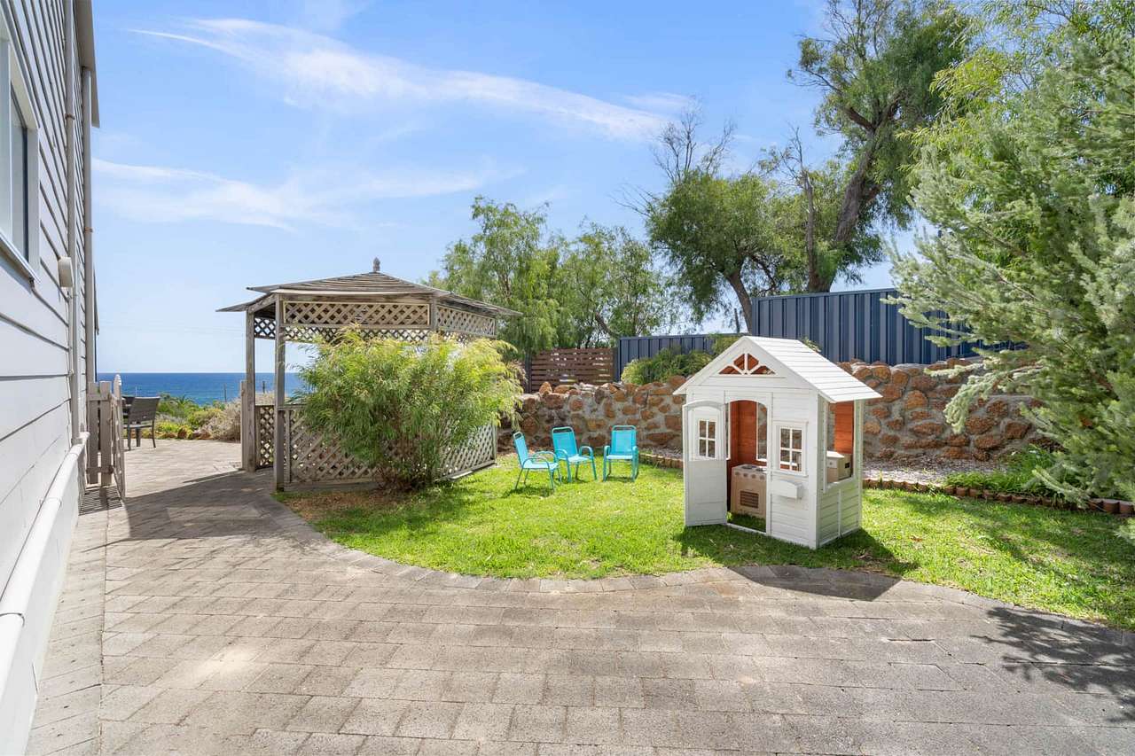 Seaview Residence