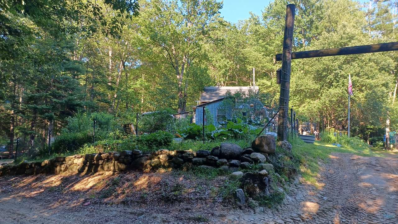 Off Grid Farm on Thurman Road