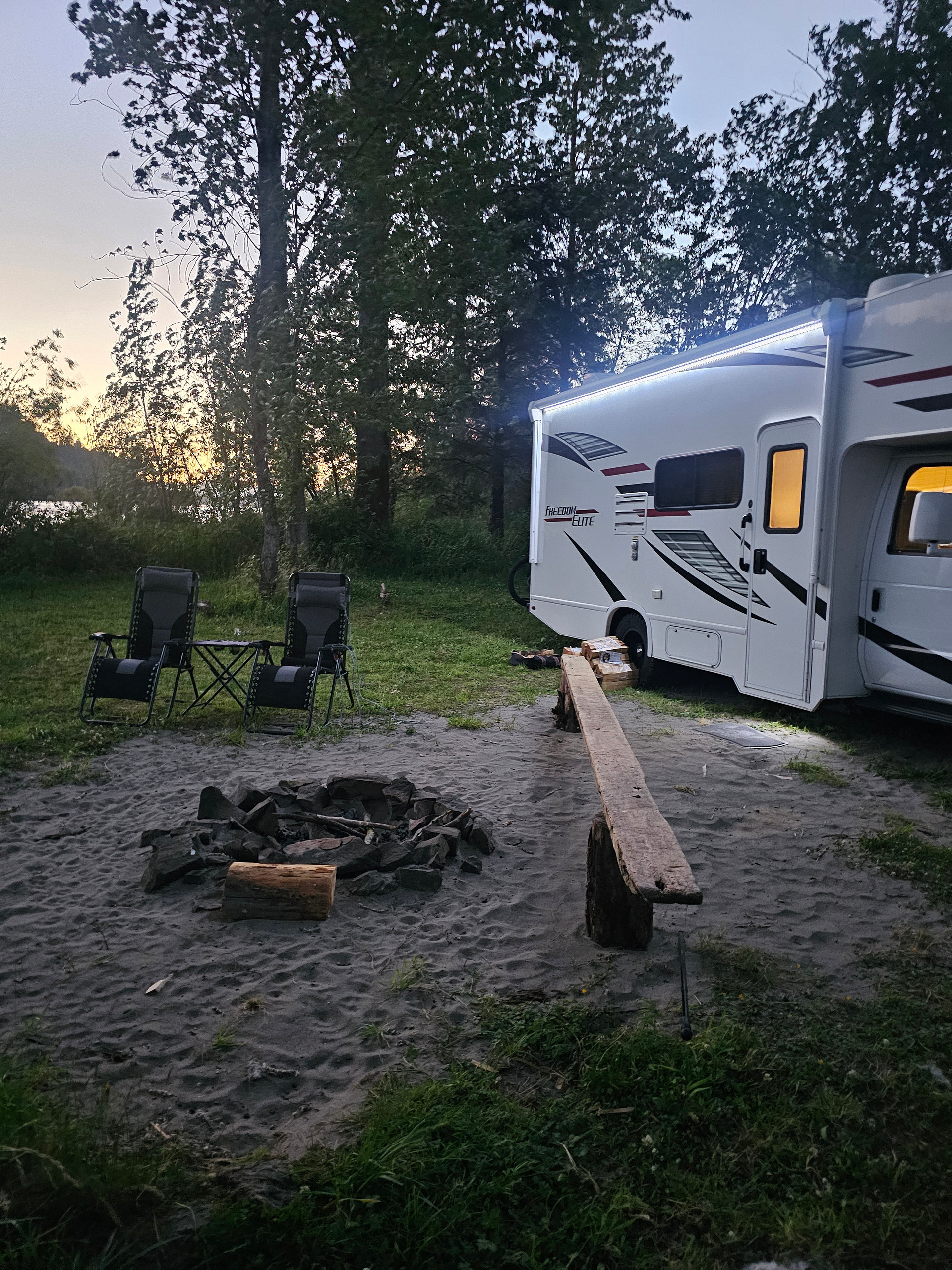 Columbia River Camping