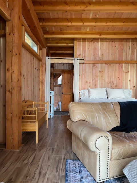Secluded TimberframeTree House