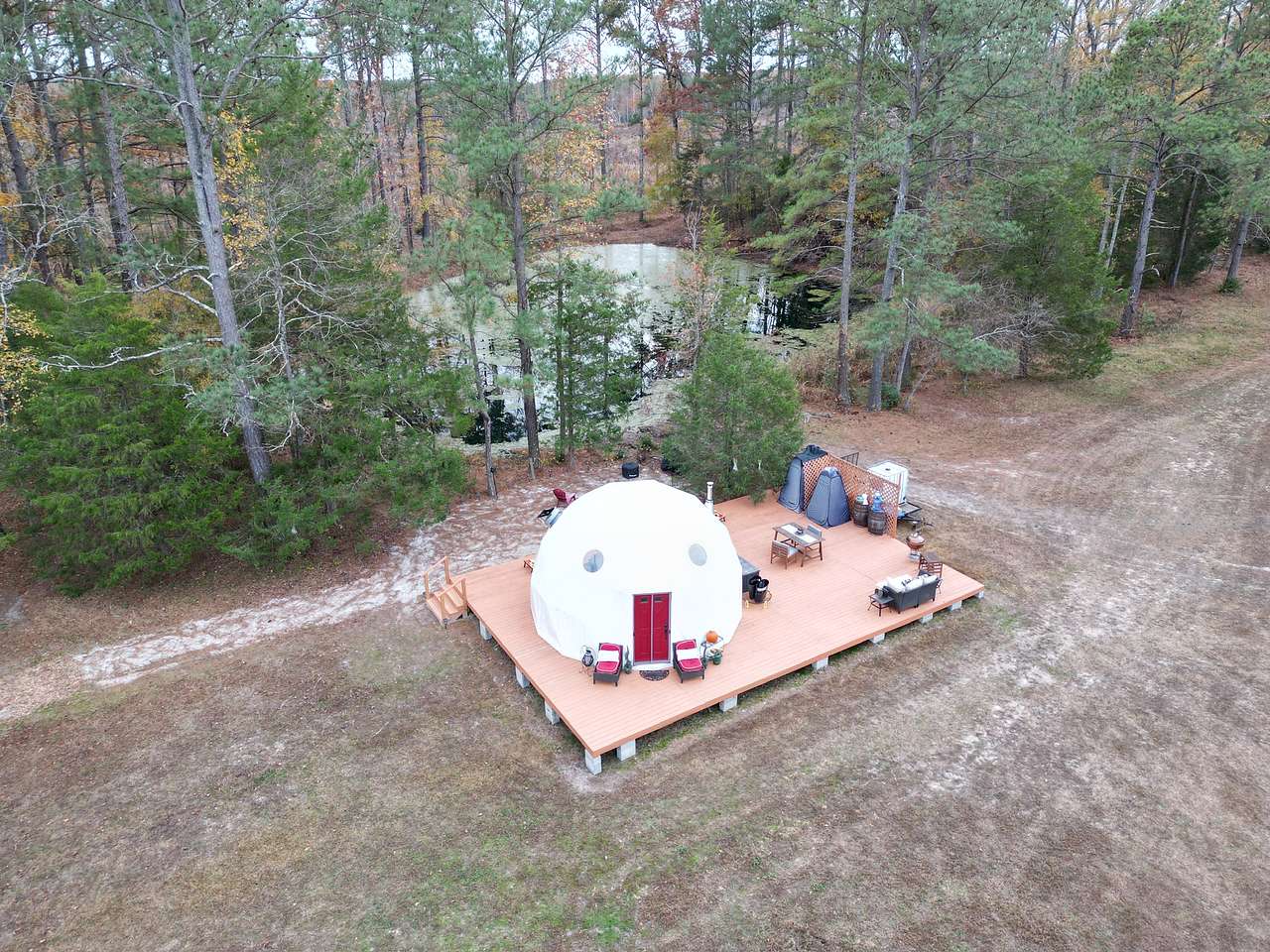 Glamping NC Off The Grid LakeGaston