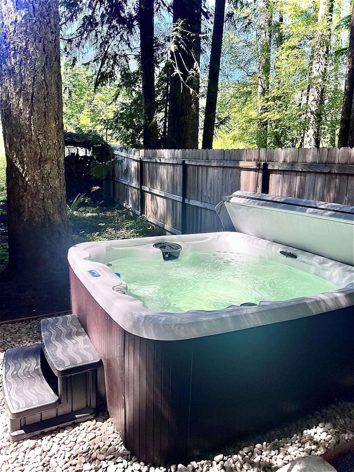 Mt Hood Cabin W/ Firepit & Hot Tub